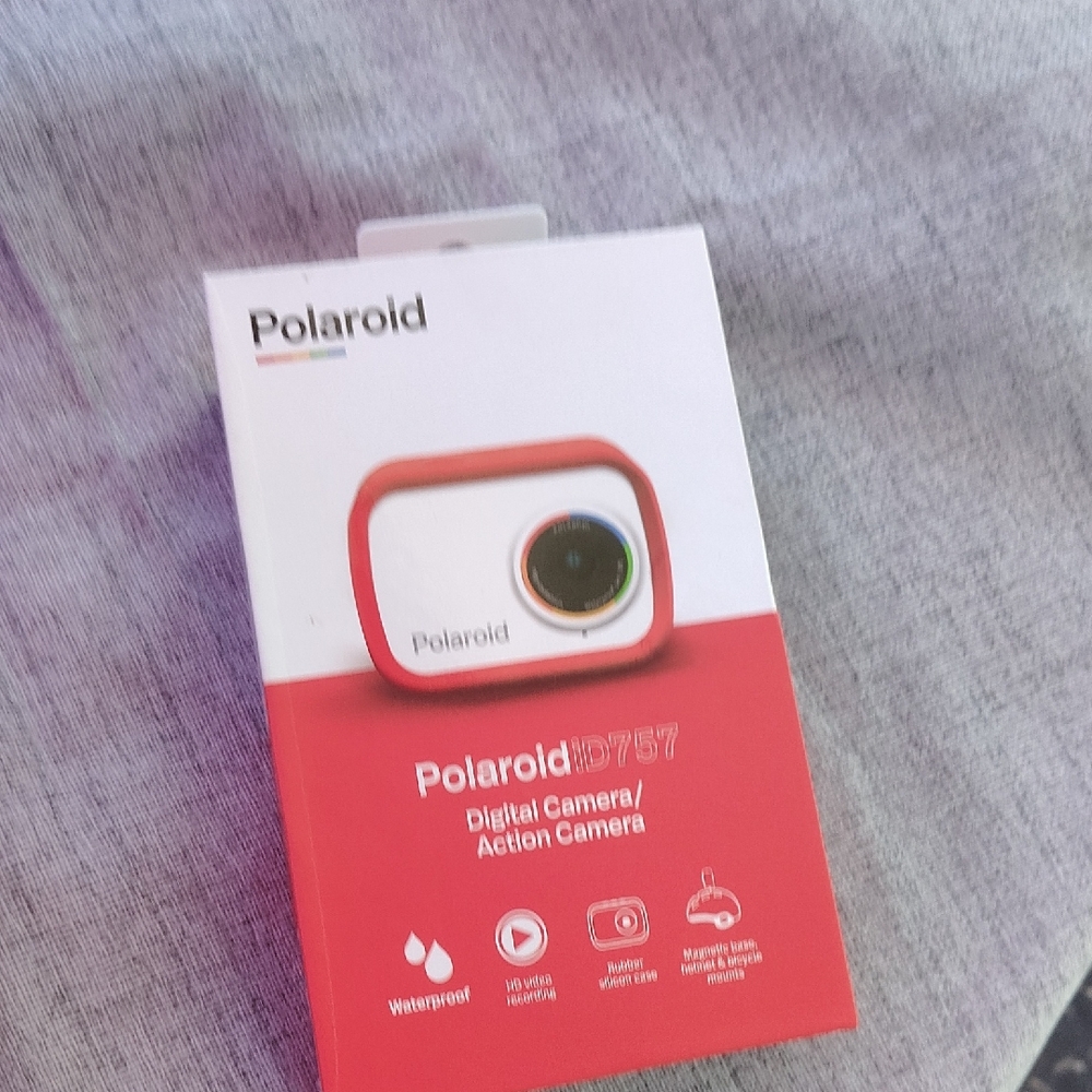 Polaroid B757 Red Digital Camera